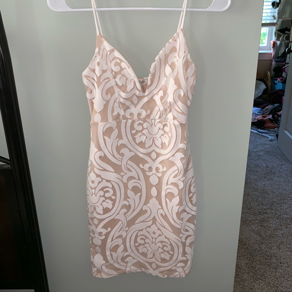 Super cute white and nude dress!